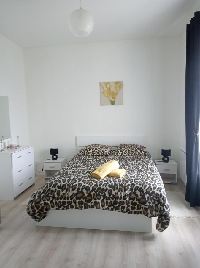 Duplex Agreable Et Calme Apartment Chateau-Thierry Exterior photo